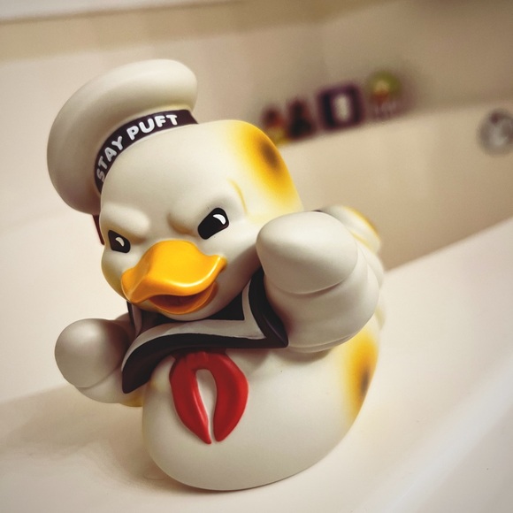 TUBBZ ducks Stay Puft Marshmallow Man Ghostbusters Toasted Edition  -New in Box - Picture 1 of 6